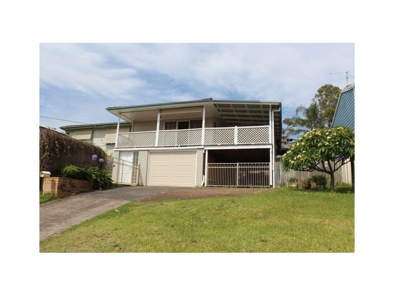 41 Sealand Road, Fishing Point NSW 2283