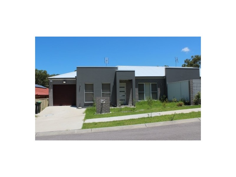 35 Pheasant Street, Toronto NSW 2283