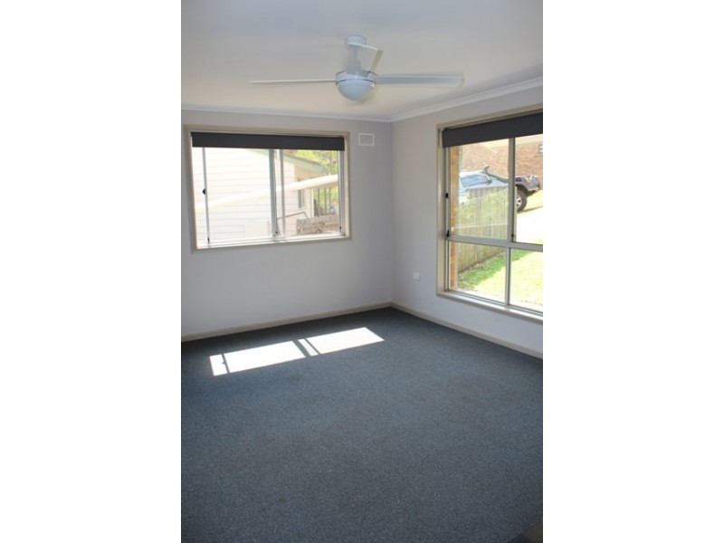135 The Ridgeway, Bolton Point NSW 2283