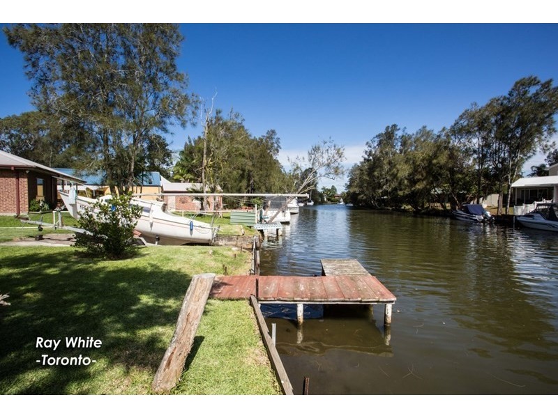 42a Macquarie Road, Fennell Bay NSW 2283