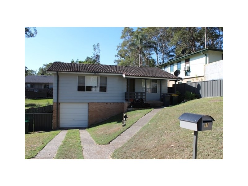 11 Molokan Place, Bolton Point NSW 2283