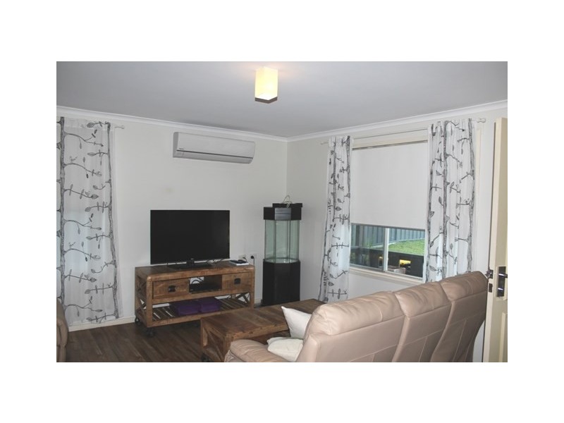 11 Molokan Place, Bolton Point NSW 2283