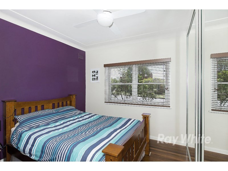 12 Laycock Street, Carey Bay NSW 2283