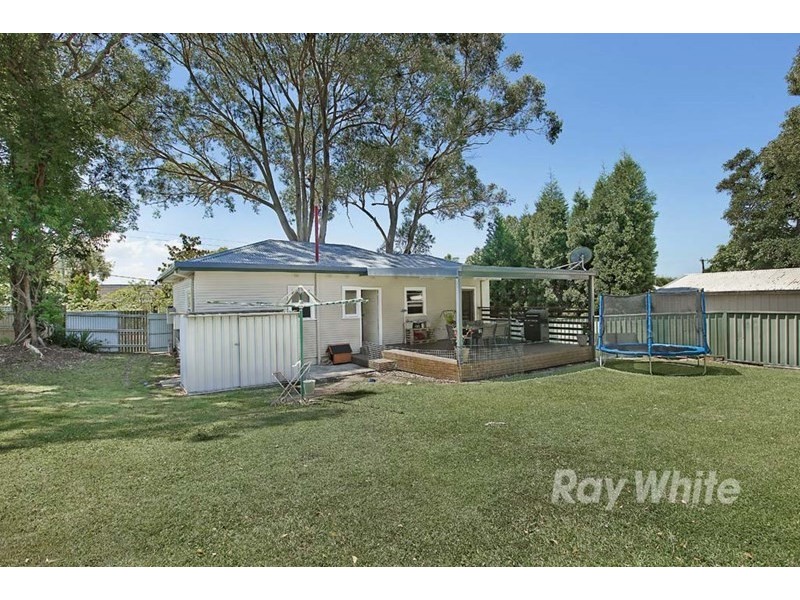 12 Laycock Street, Carey Bay NSW 2283