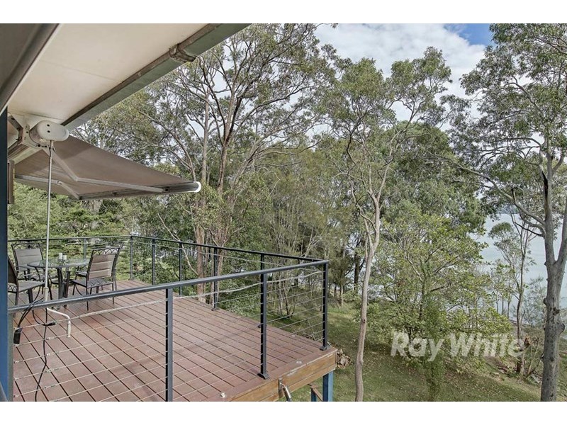 108 Beach Road, Wangi Wangi NSW 2267