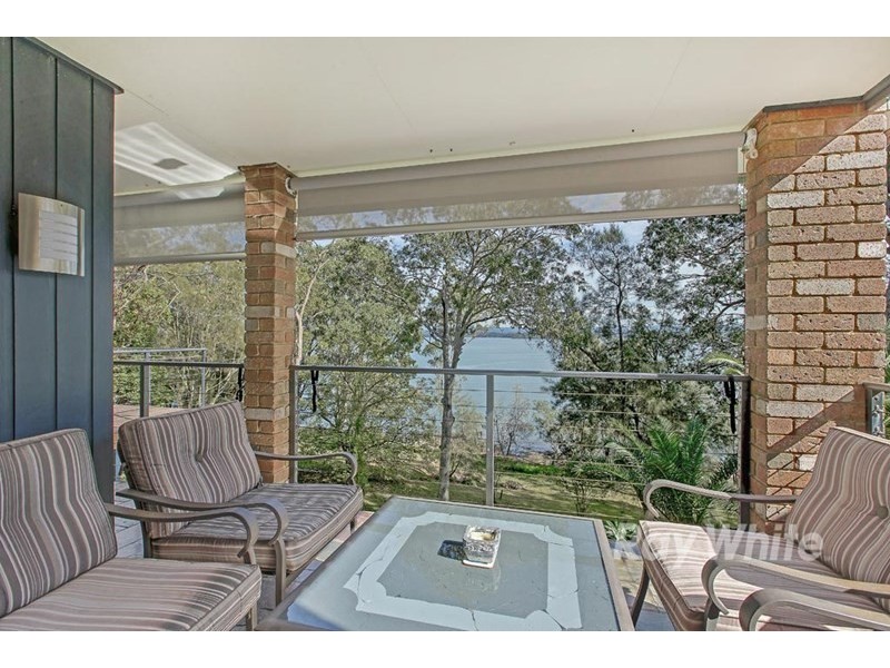 108 Beach Road, Wangi Wangi NSW 2267
