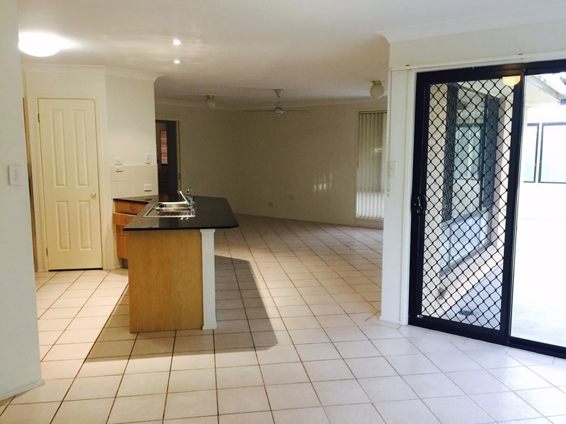 10 Bottlebrush Boulevarde, Fletcher NSW 2287