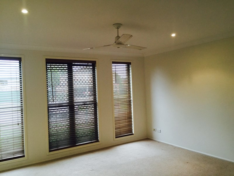 10 Bottlebrush Boulevarde, Fletcher NSW 2287