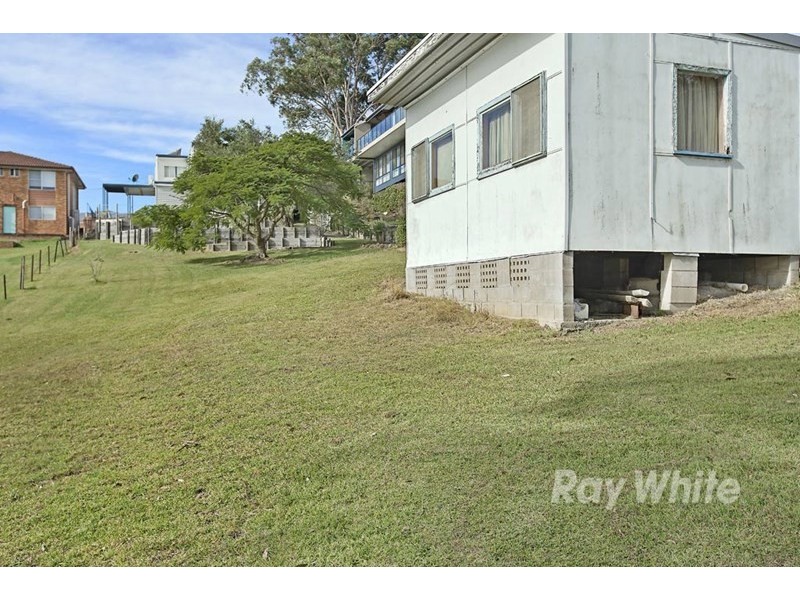 7 Crescent Road, Wangi Wangi NSW 2267