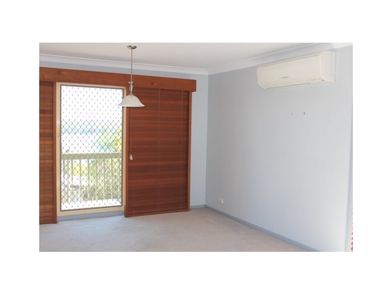 75 Alkrington Avenue, Fishing Point NSW 2283
