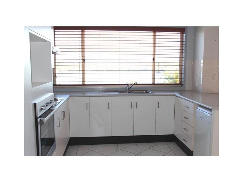 75 Alkrington Avenue, Fishing Point NSW 2283