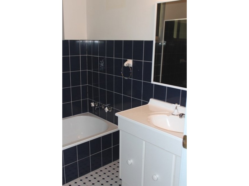 75 Alkrington Avenue, Fishing Point NSW 2283