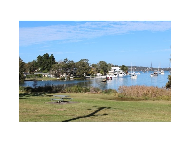 75 Alkrington Avenue, Fishing Point NSW 2283