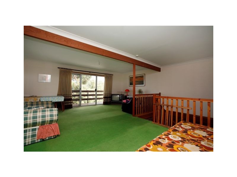 17 Beach Road, Wangi Wangi NSW 2267