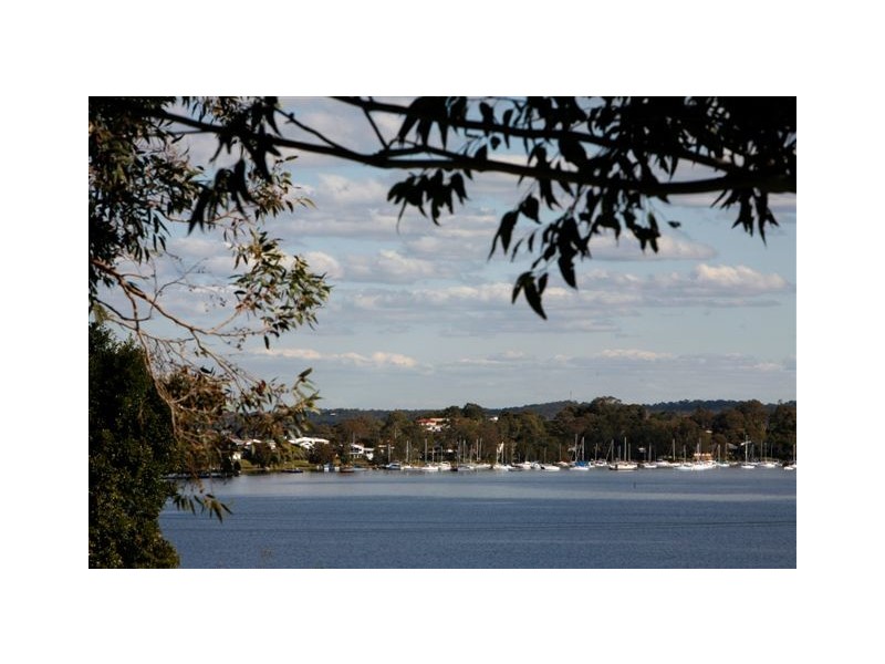 66 Alkrington Avenue, Fishing Point NSW 2283