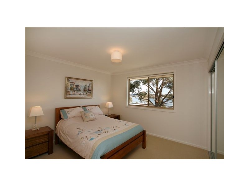 66 Alkrington Avenue, Fishing Point NSW 2283