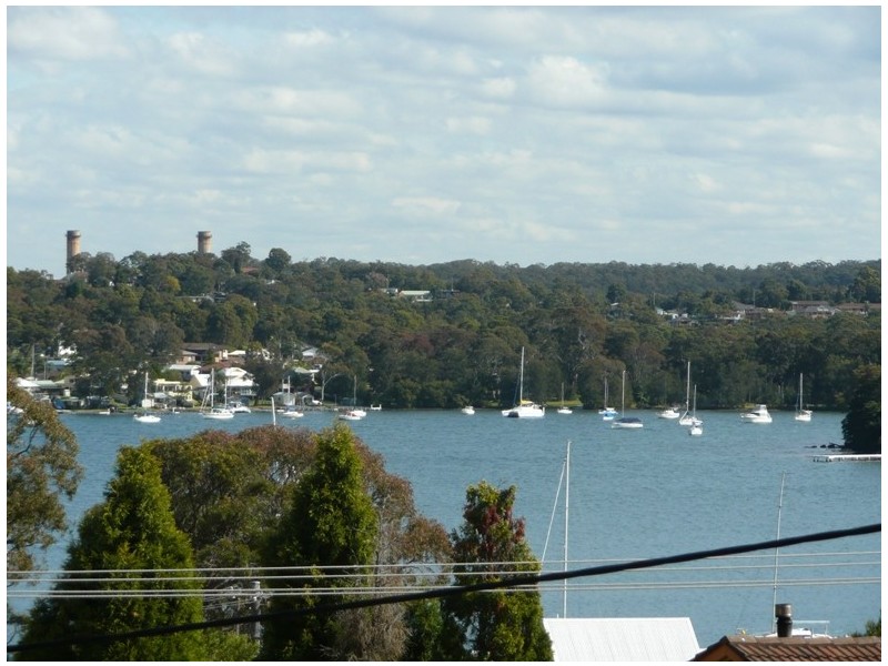 41 Alkrington Avenue, Fishing Point NSW 2283