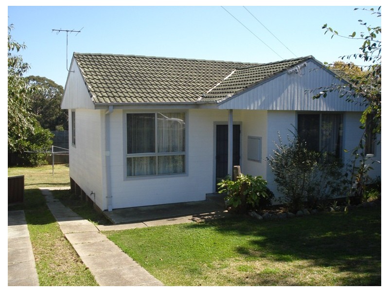 25 Blackbutt Parade, Kotara NSW 2289