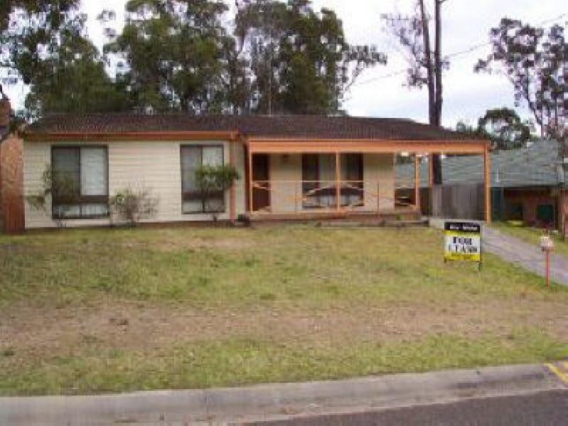 17 Bolton Close, Bolton Point NSW 2283