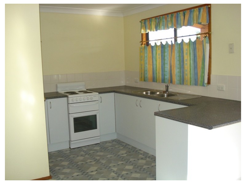 17 Bolton Close, Bolton Point NSW 2283