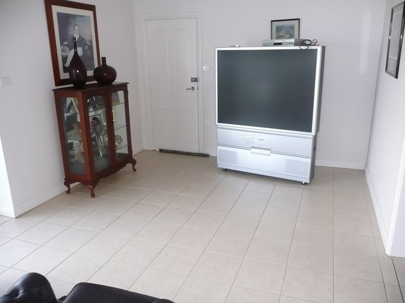 4 Wattle Street, Bolton Point NSW 2283