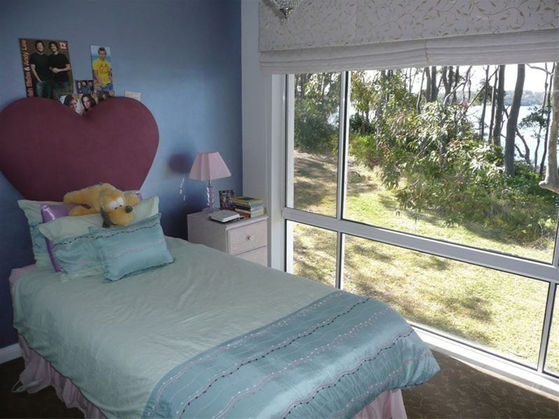 4 Wattle Street, Bolton Point NSW 2283