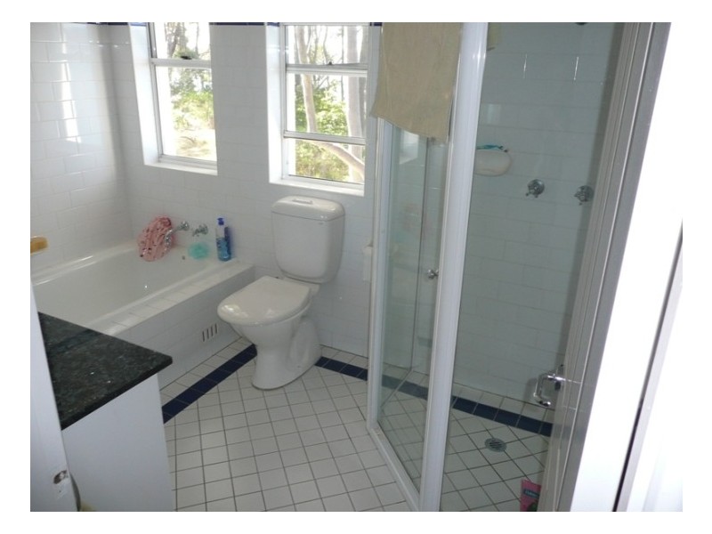 4 Wattle Street, Bolton Point NSW 2283