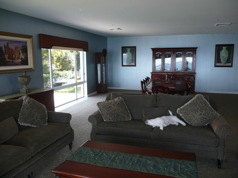 4 Wattle Street, Bolton Point NSW 2283