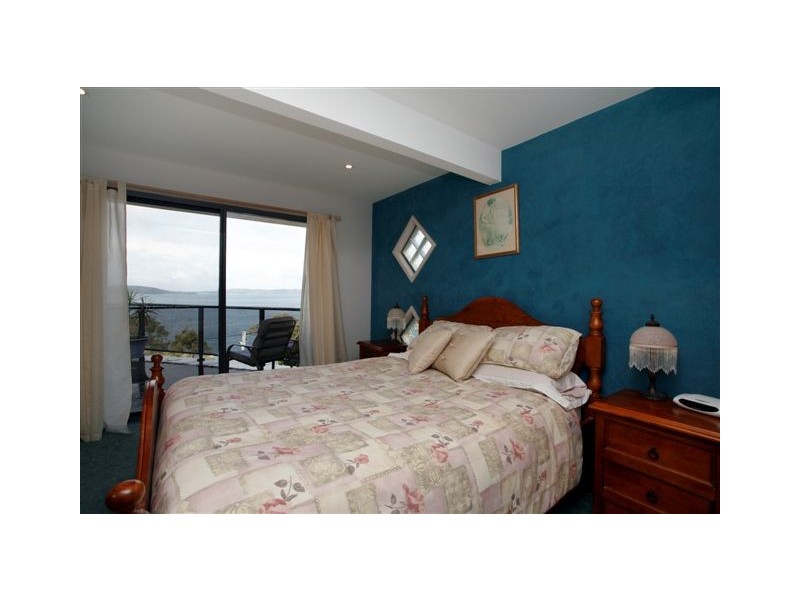 85 Beach Road, Wangi Wangi NSW 2267