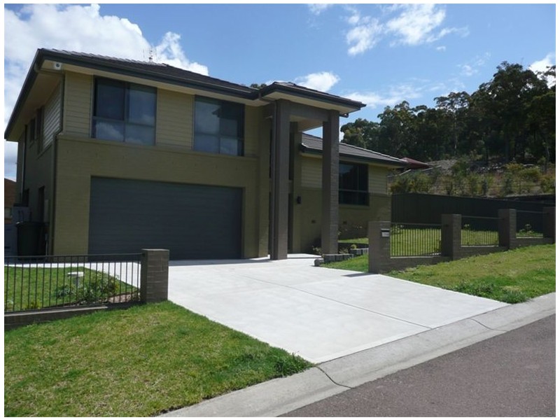 3 Greystone Close, Fennell Bay NSW 2283
