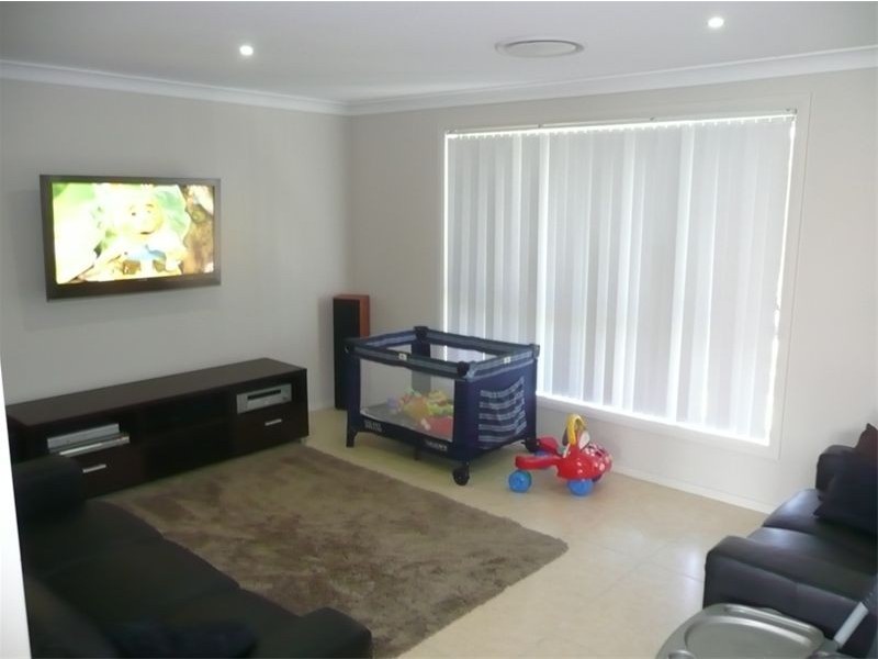 3 Greystone Close, Fennell Bay NSW 2283