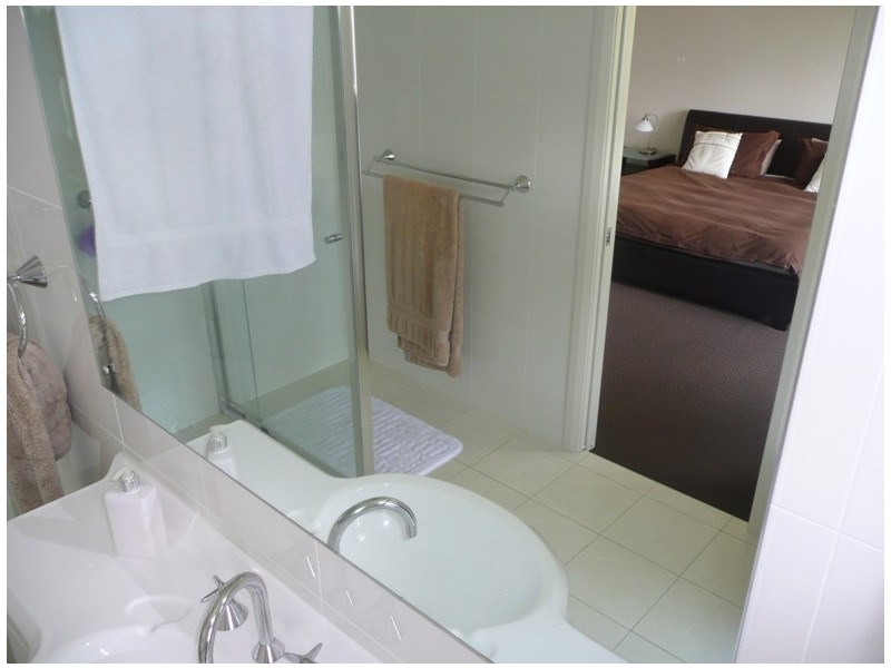 3 Greystone Close, Fennell Bay NSW 2283