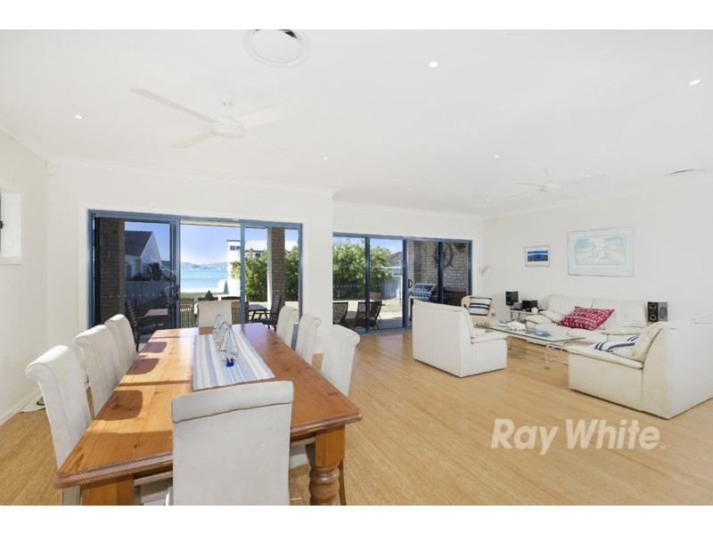 212 Kilaben Road, Kilaben Bay NSW 2283