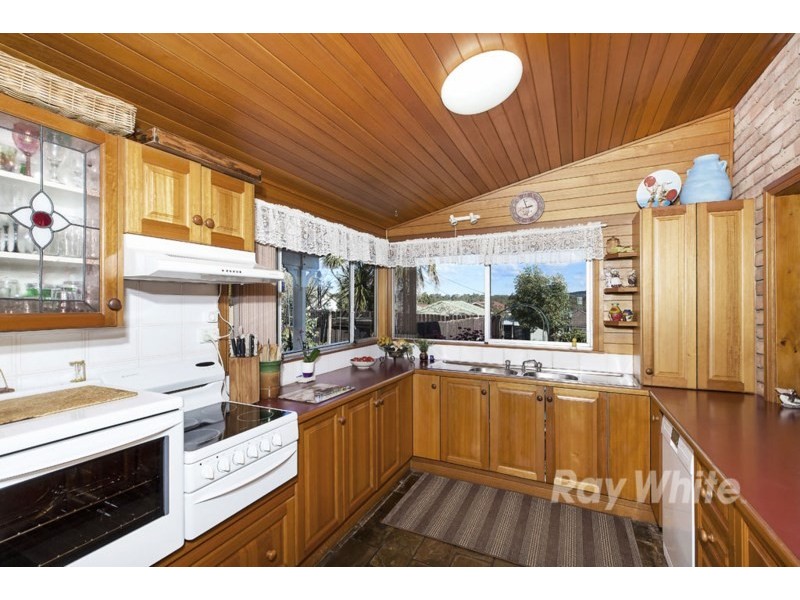 34 Lake Road, Fennell Bay NSW 2283