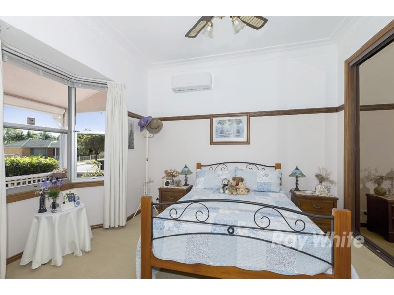 34 Lake Road, Fennell Bay NSW 2283