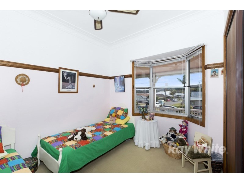 34 Lake Road, Fennell Bay NSW 2283