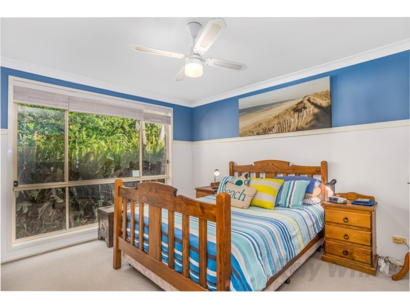 25 Defender Close, Marmong Point NSW 2284