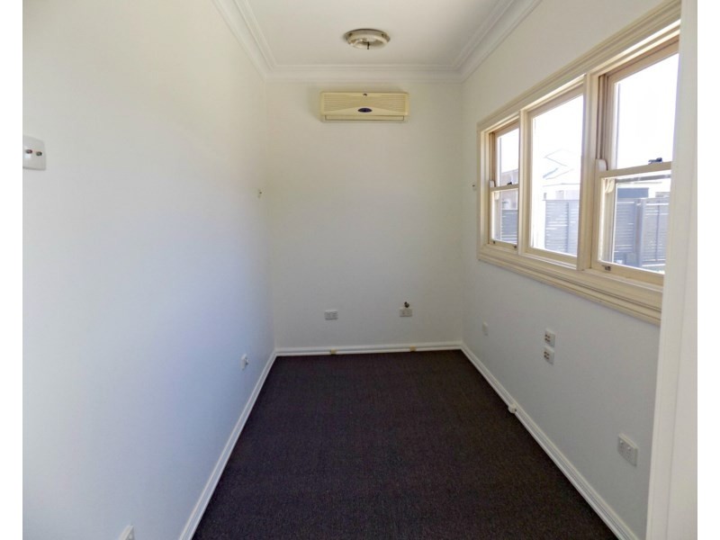 14 Fourth Street, Booragul NSW 2284