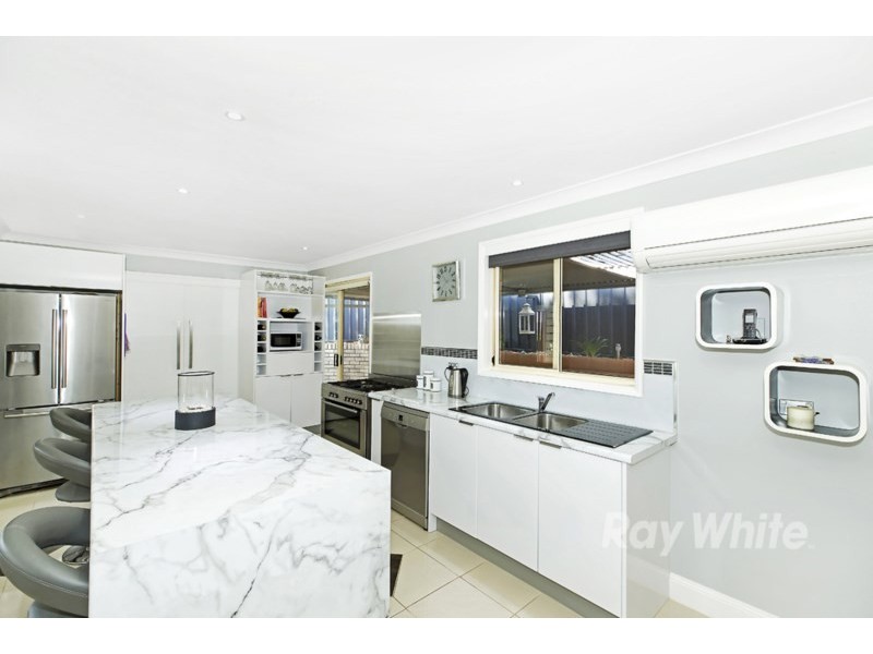 22 ShamROCK Close, Woodrising NSW 2284