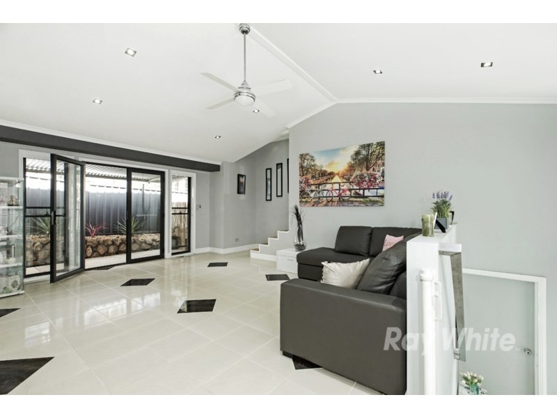 22 ShamROCK Close, Woodrising NSW 2284