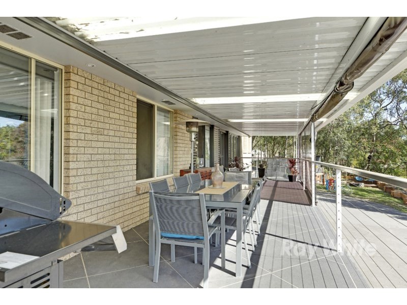 22 ShamROCK Close, Woodrising NSW 2284