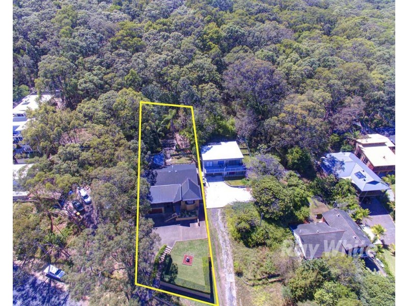 84 Coal Point Road, Coal Point NSW 2283
