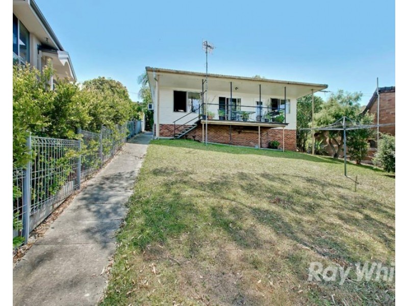 90 Sealand Road, Fishing Point NSW 2283