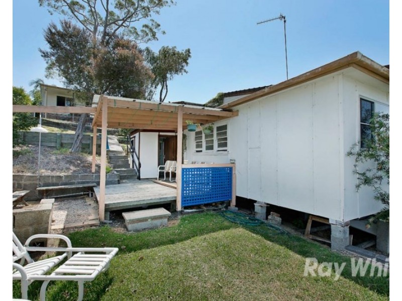 90 Sealand Road, Fishing Point NSW 2283