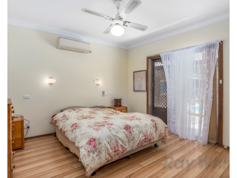 98 Bay Road, Bolton Point NSW 2283