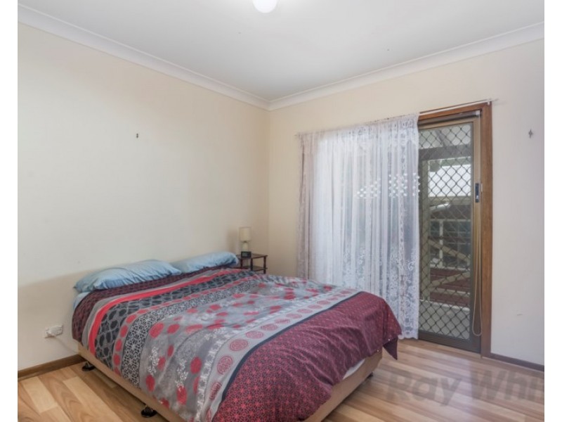 98 Bay Road, Bolton Point NSW 2283