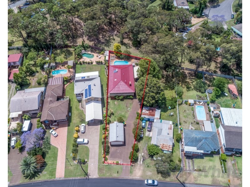 98 Bay Road, Bolton Point NSW 2283
