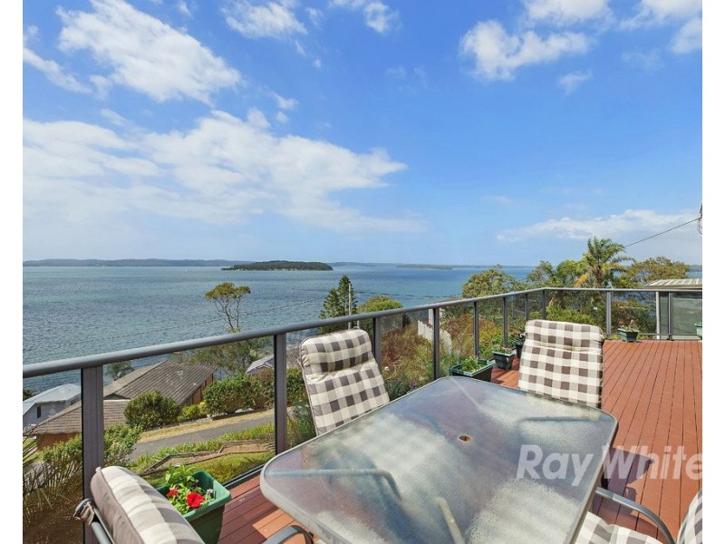 11 Goonda Promenade, Wangi Wangi NSW 2267