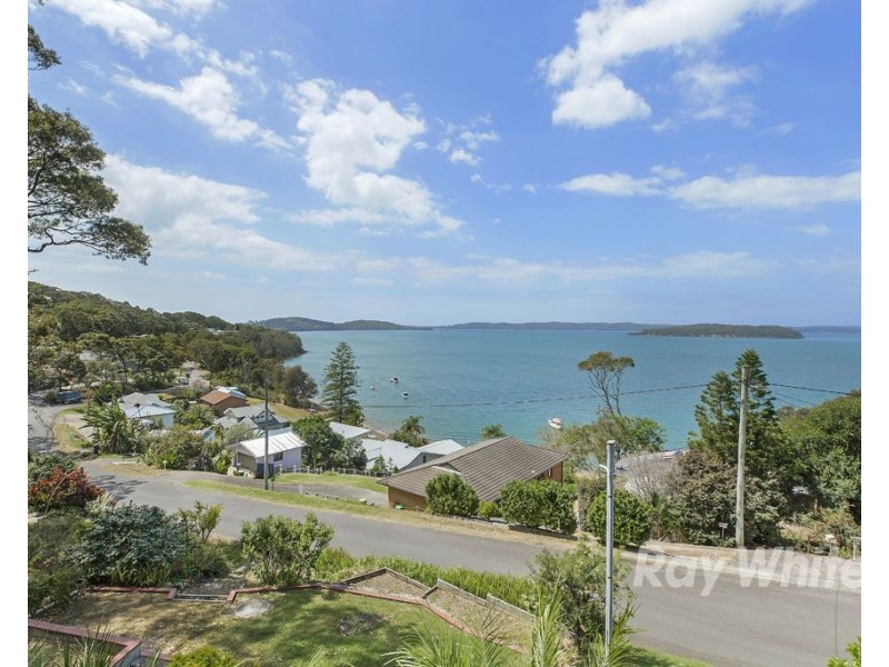 11 Goonda Promenade, Wangi Wangi NSW 2267