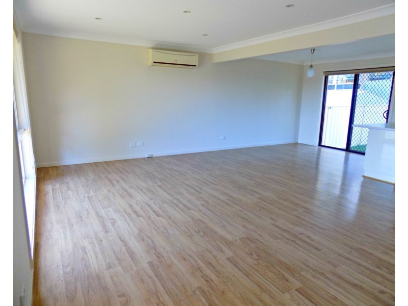 21 Hampstead Way, Rathmines NSW 2283